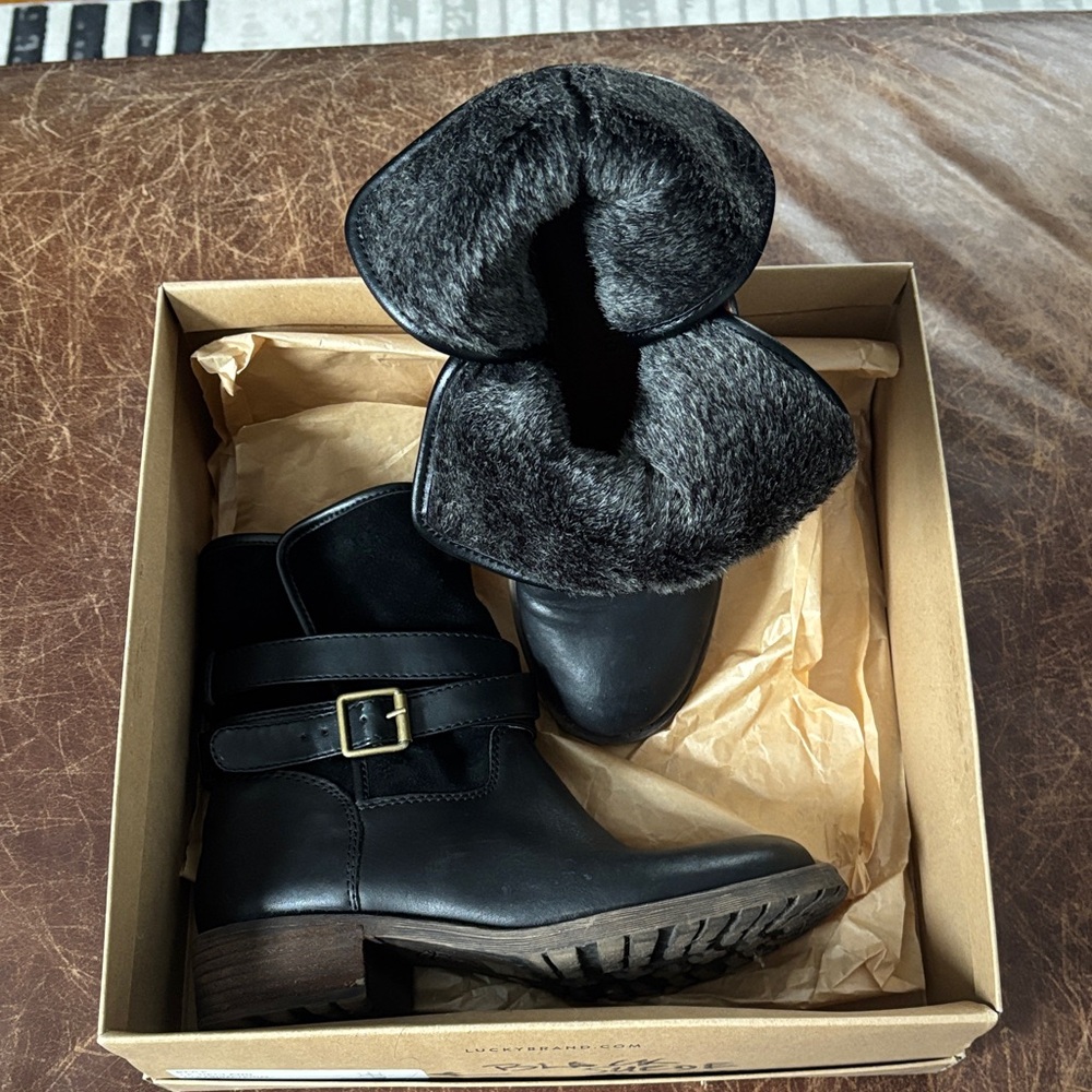 Lucky Brand Black Fur-Lined Buckle Boots